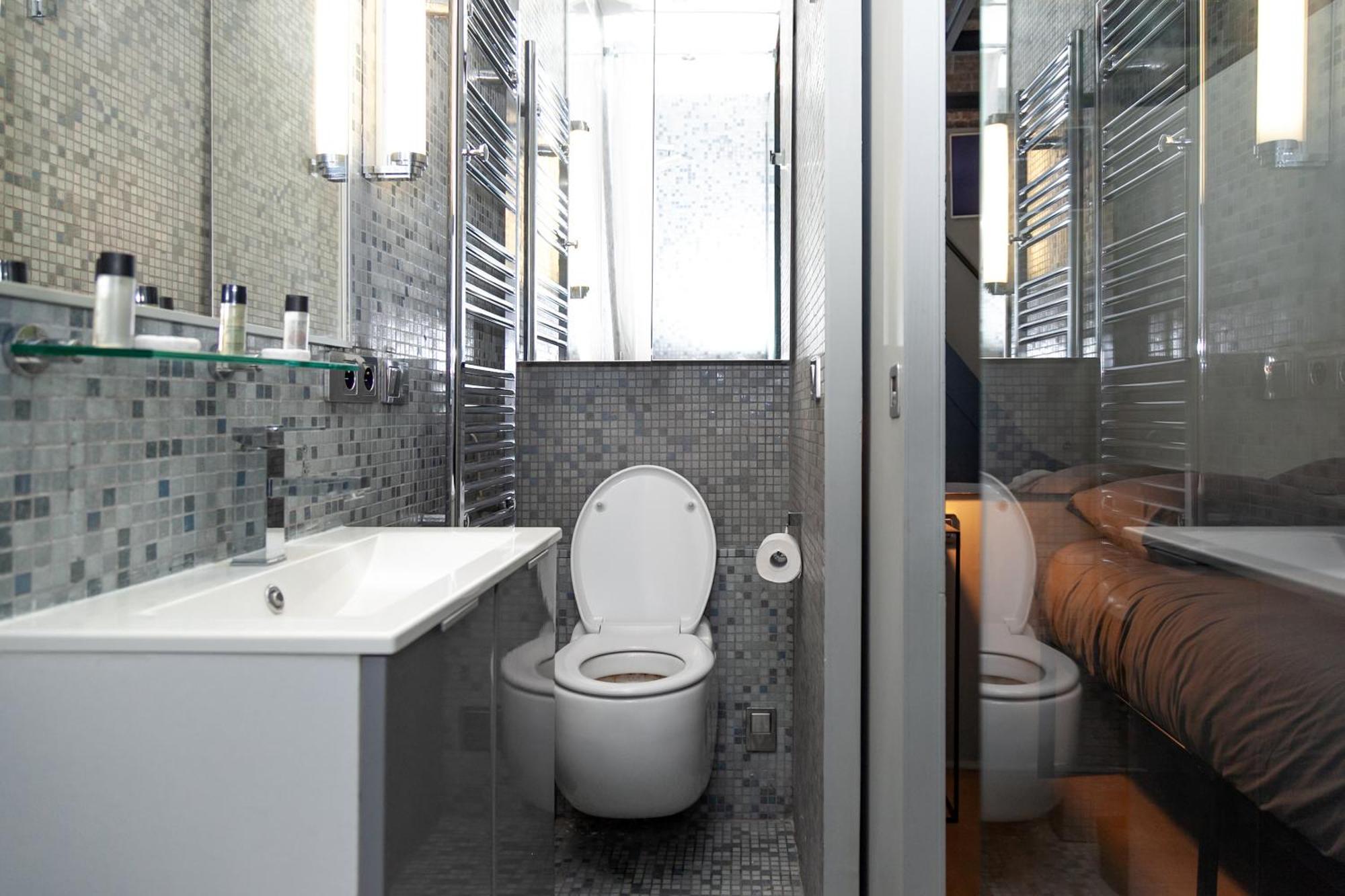 Loft Atypique Avec Terrasse, Calme Et Cosy Lägenhet Paris Exteriör bild
