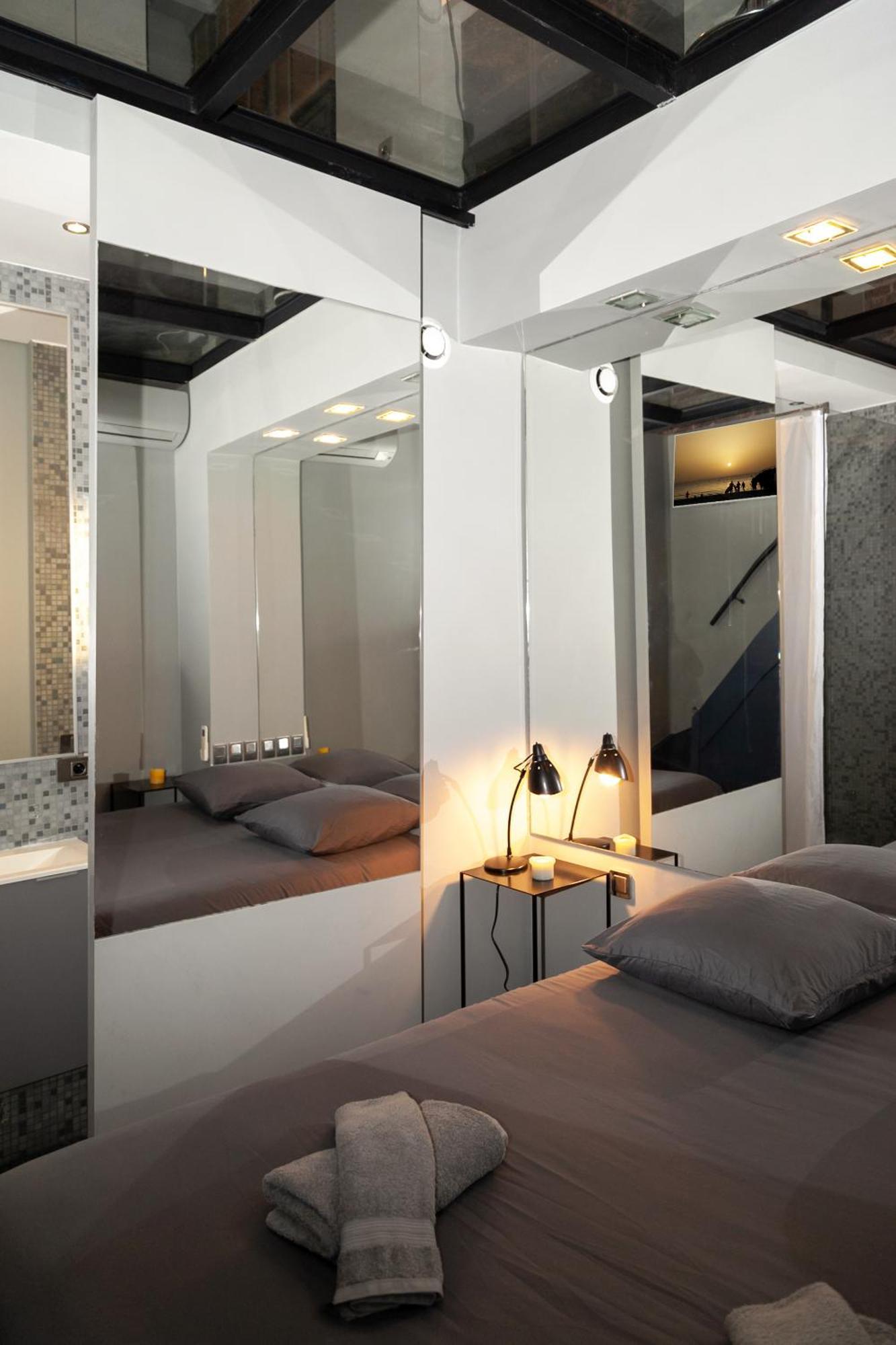 Loft Atypique Avec Terrasse, Calme Et Cosy Lägenhet Paris Exteriör bild