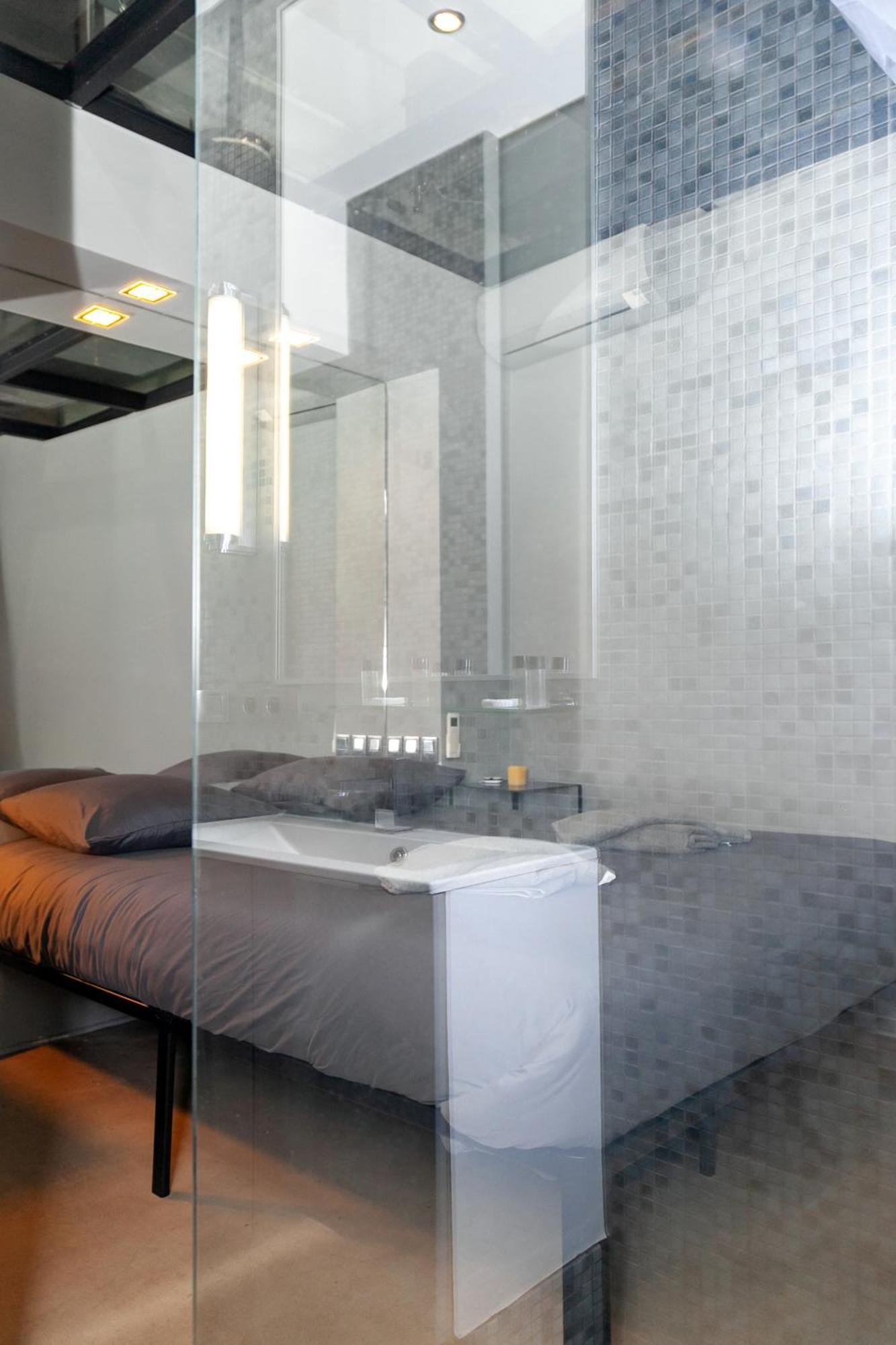 Loft Atypique Avec Terrasse, Calme Et Cosy Lägenhet Paris Exteriör bild