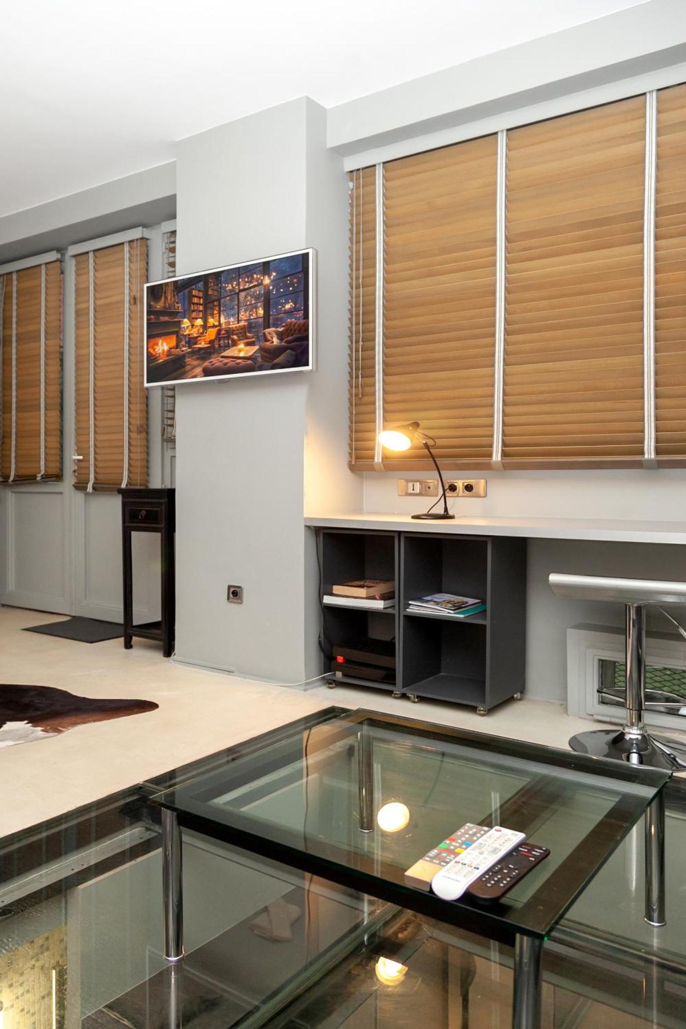 Loft Atypique Avec Terrasse, Calme Et Cosy Lägenhet Paris Exteriör bild