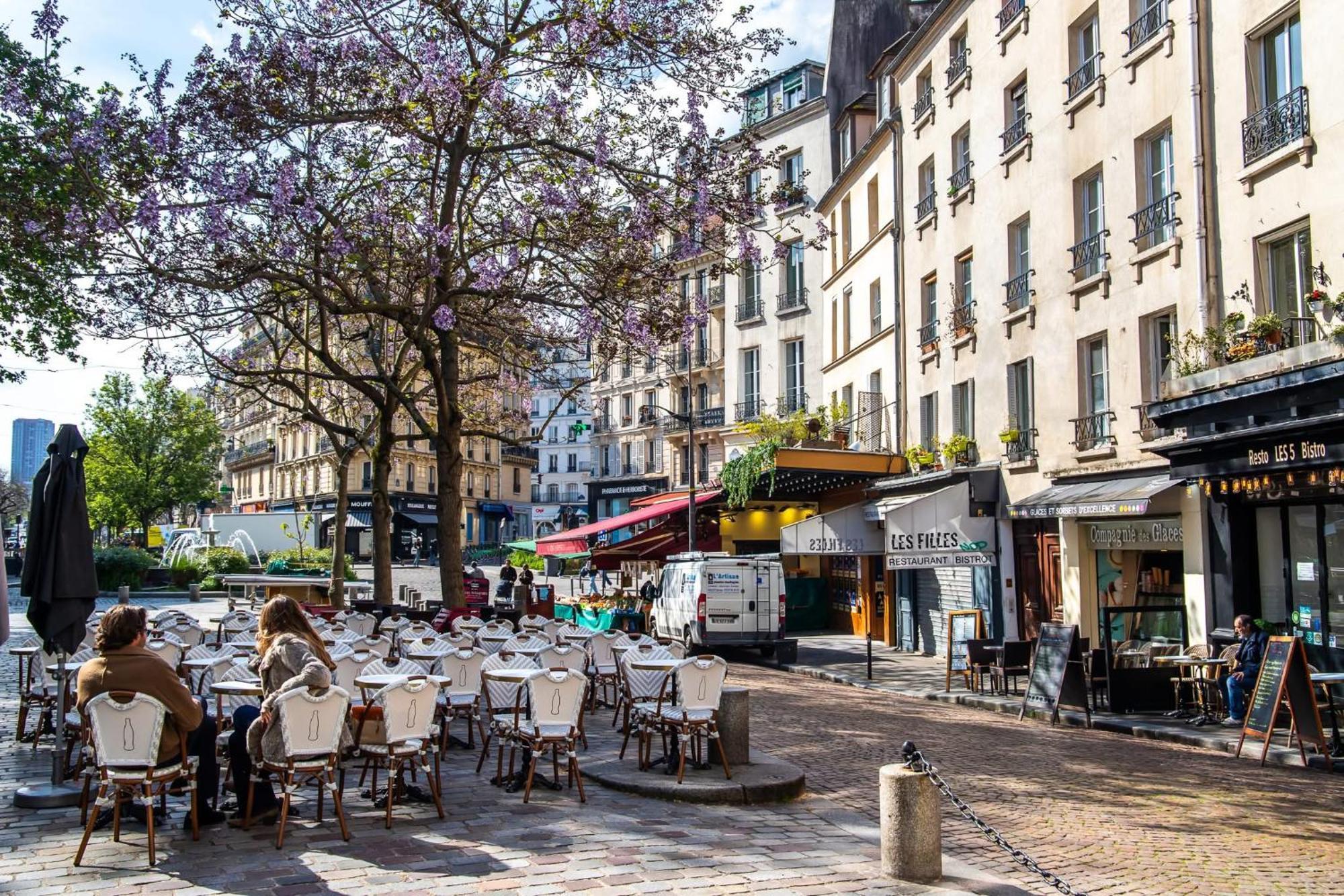Loft Atypique Avec Terrasse, Calme Et Cosy Lägenhet Paris Exteriör bild